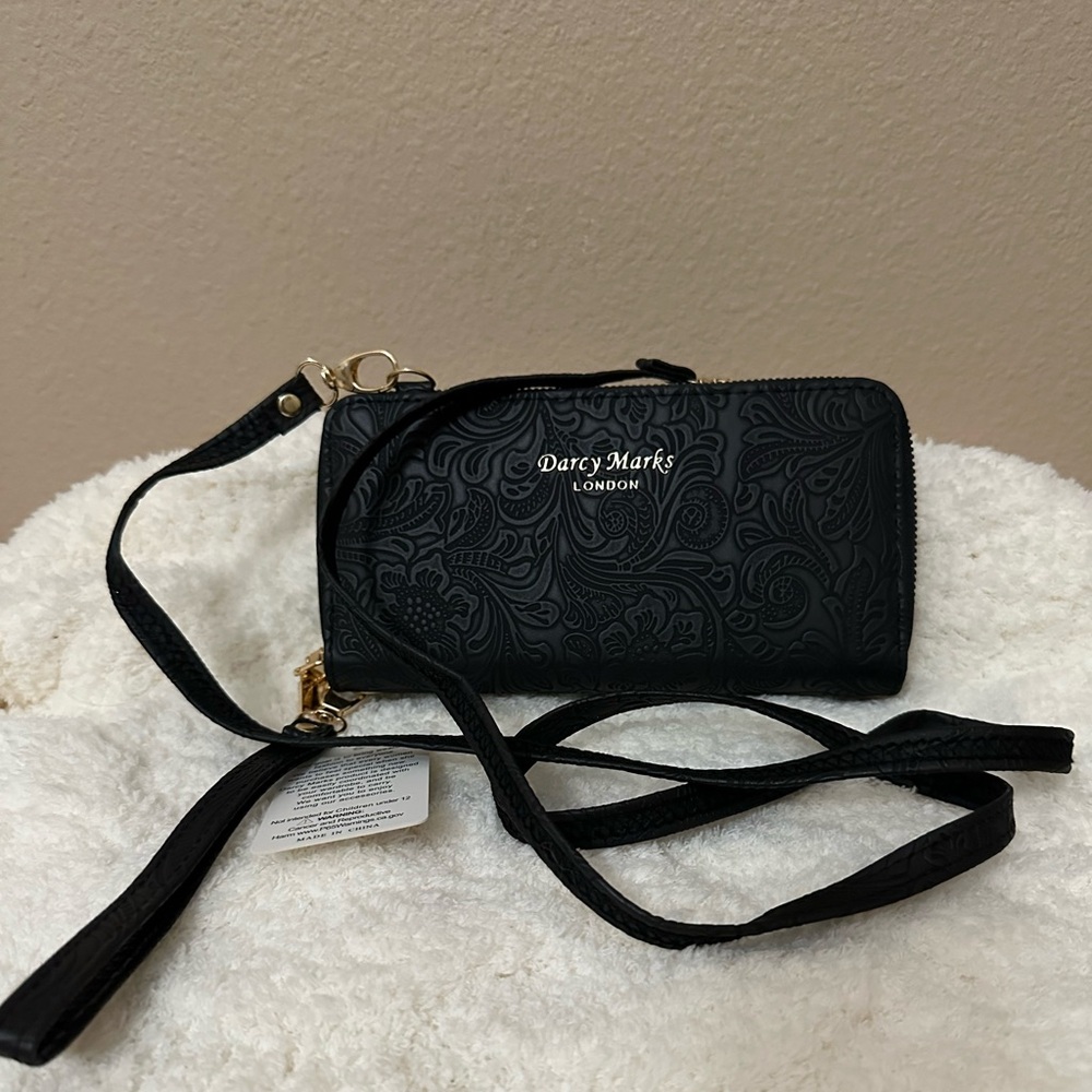 Darcy Marks London Wristlet Wallet/Crossbody NWT